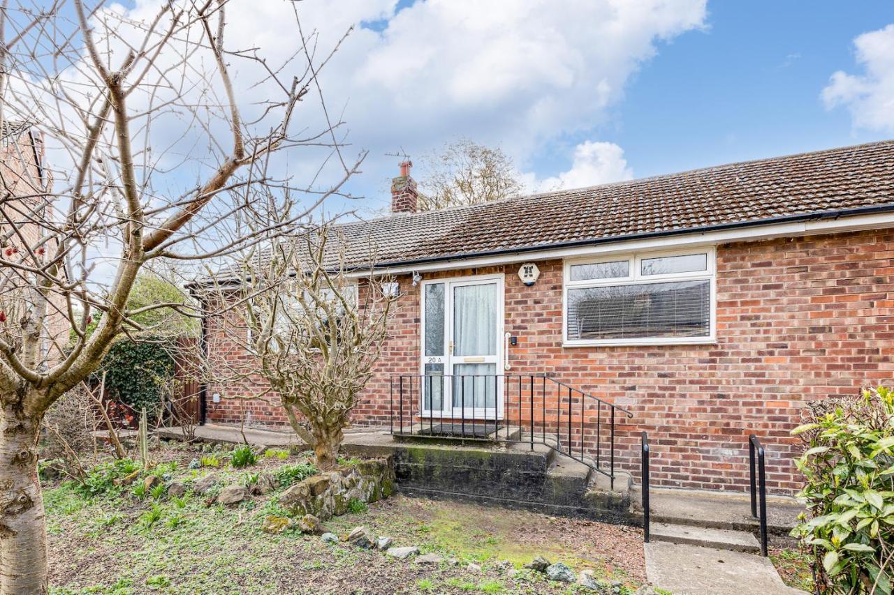 Charming 2Bed Bungalow In Birkenhead Exterior photo